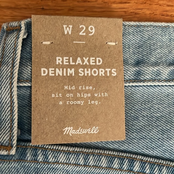 NWT PERFECT MEDIUM BLUE MADEWELL DENIM JEAN SHORTS! - Picture 3 of 7